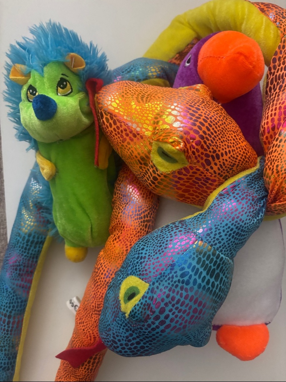 Set of 4 Vibrant Plush Animal Toy Set-
snakes and hedgehogβ penguin